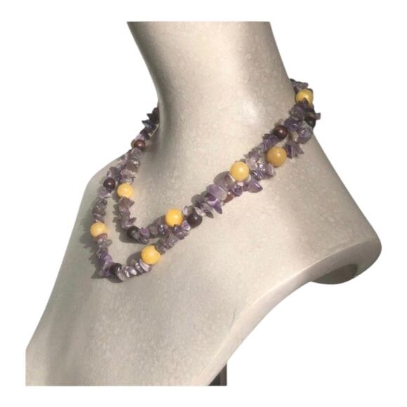 Retro Summer Vibe Beaded Irregular Shaped Purple and Yellow Beads Necklace - Picture 7 of 9